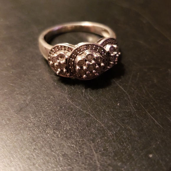 Jewelry - Diamond ring
